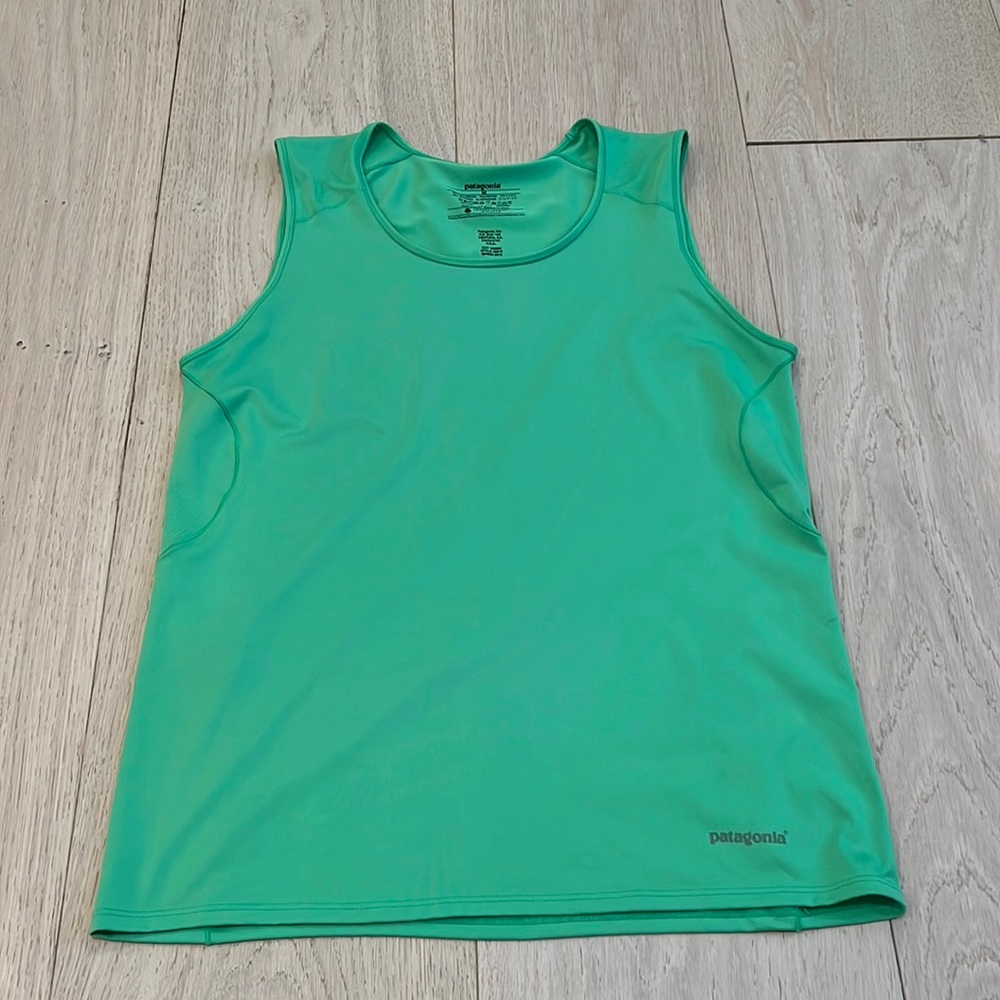 Patagonia Scoop Neck Tank Top Size Medium